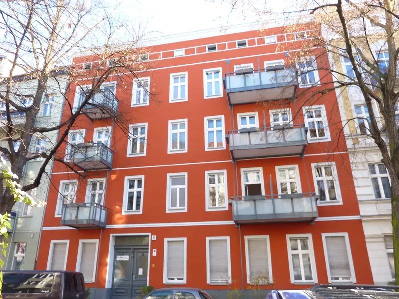 Große 1-Zimmerwohnung, Balkon, großes Bad, klasse Schnitt — photo 1